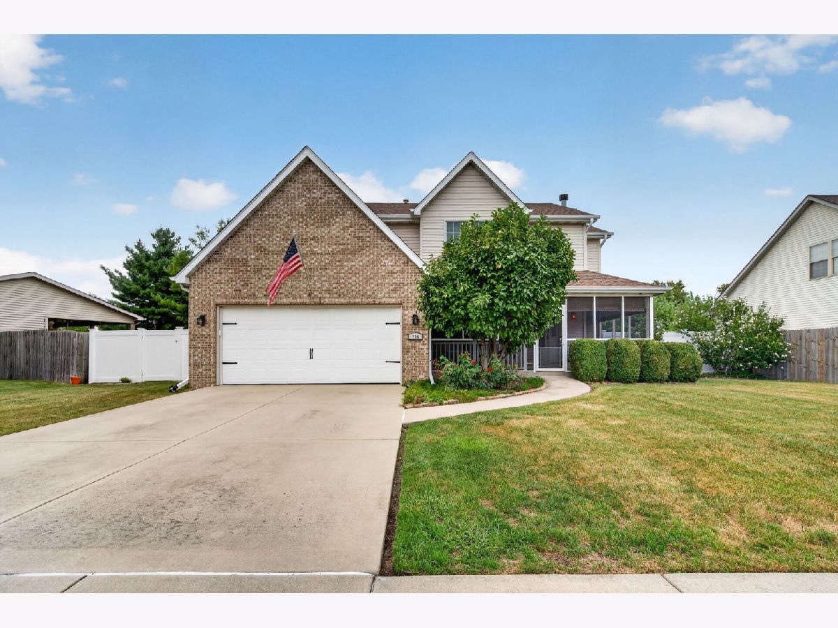  For Sale Morris Illinois, 706 Country Squire Court