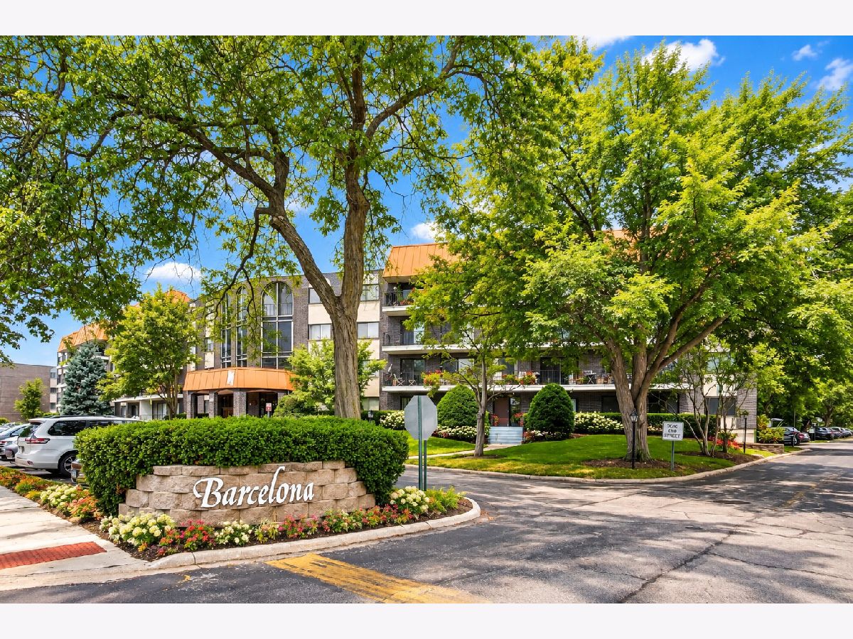  For Sale Skokie Illinois, 9530 Lamon Avenue