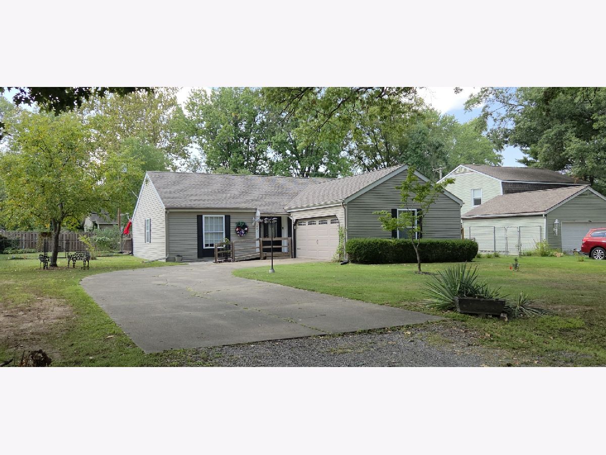  For Sale Benton Illinois, 907 Lickliter Street