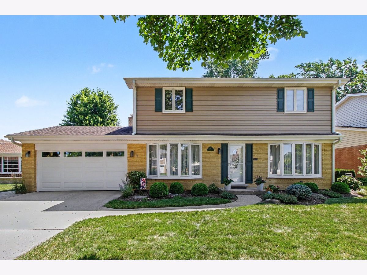  For Sale Arlington Heights Illinois, 221 Rammer Avenue