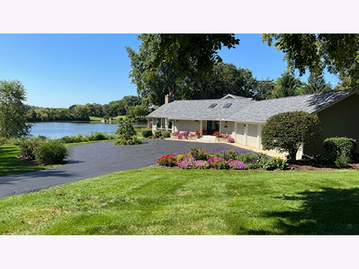 Homes For Sale Timberlake Estates Barrington Illinois, 498 Lakepoint Drive