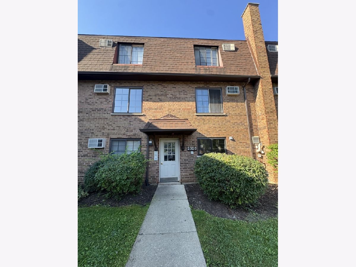  For Rent Glendale Heights Illinois, 2328 Century Point