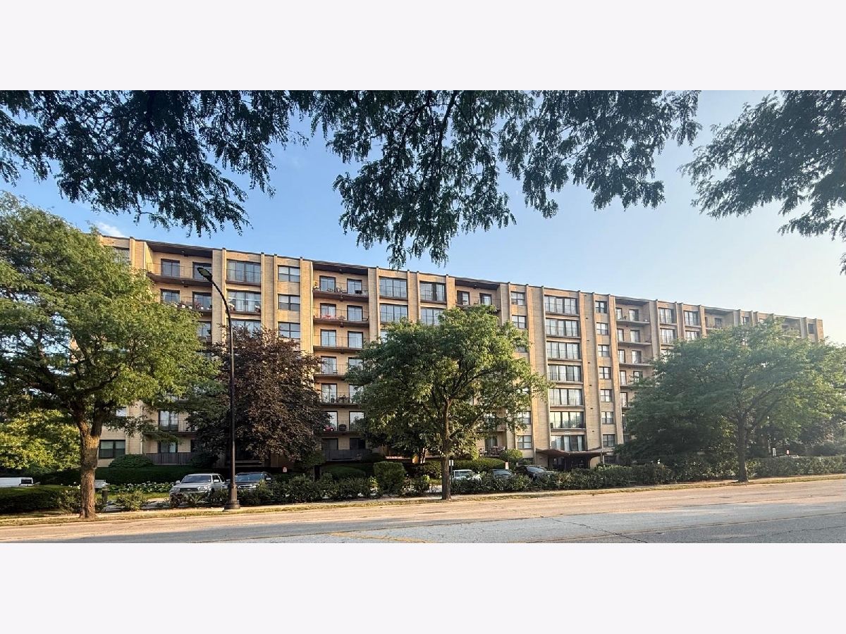  For Sale Lincolnwood Illinois, 4601 Touhy Avenue