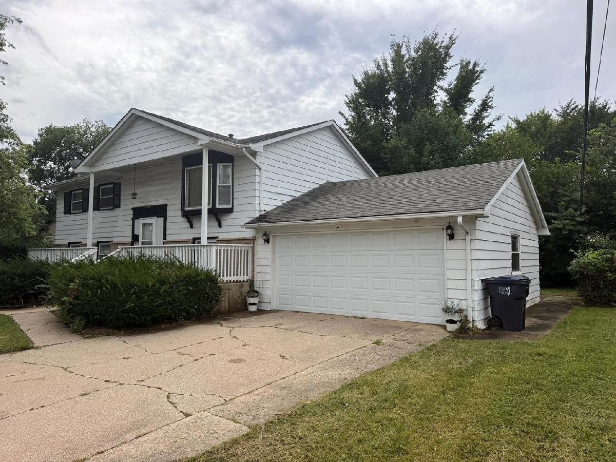  For Rent South Holland Illinois, 15726 Avalon