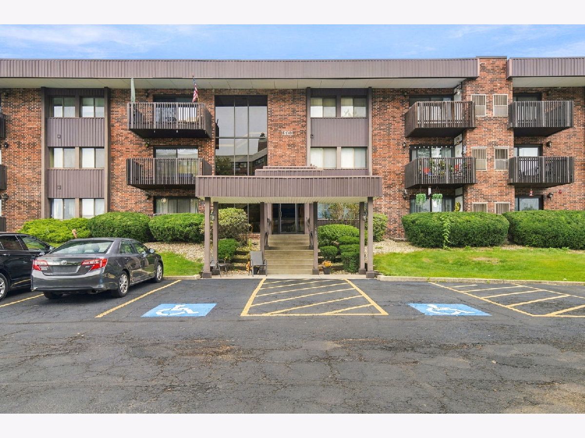  For Sale Joliet Illinois, 1503 Woodbridge Road