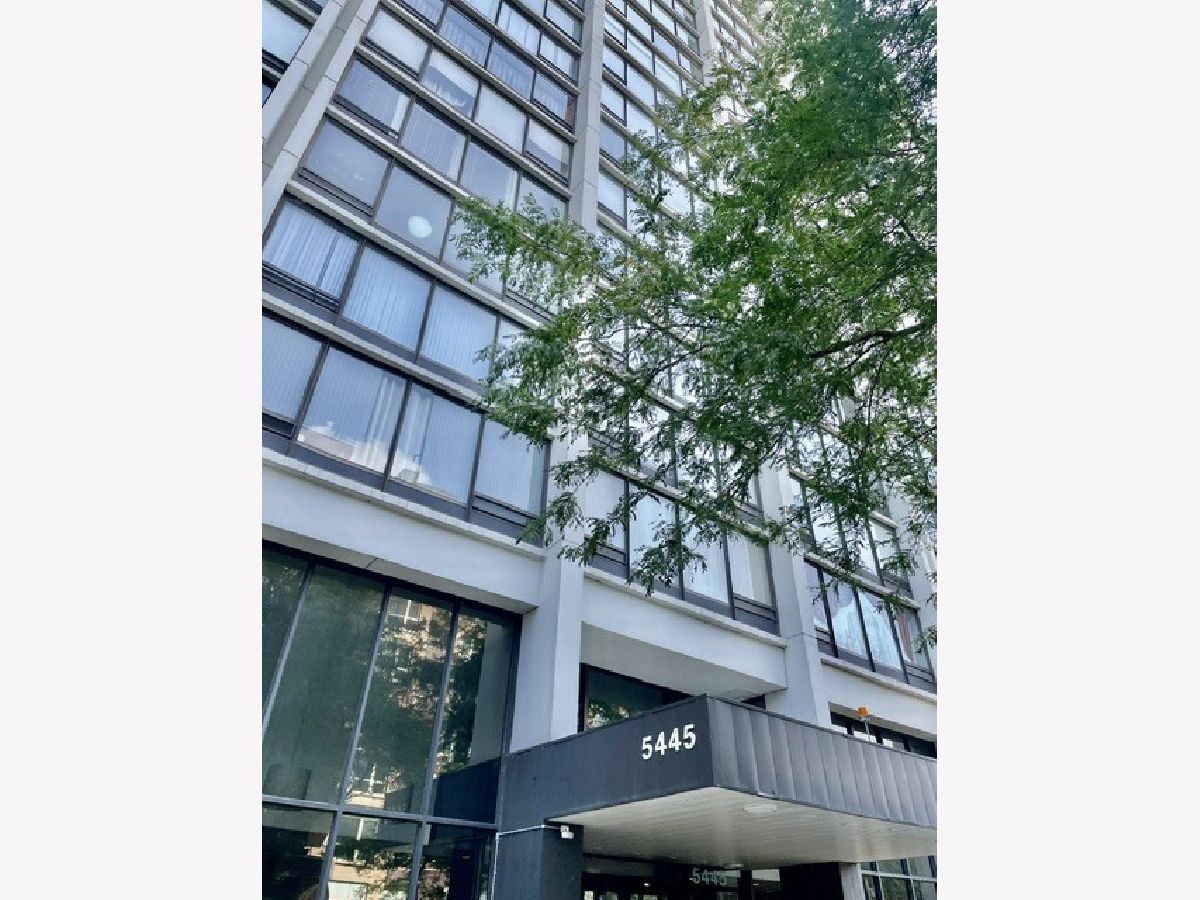 Condominiums For Sale Edgewater Plaza Chicago Illinois, 5445 Sheridan Road