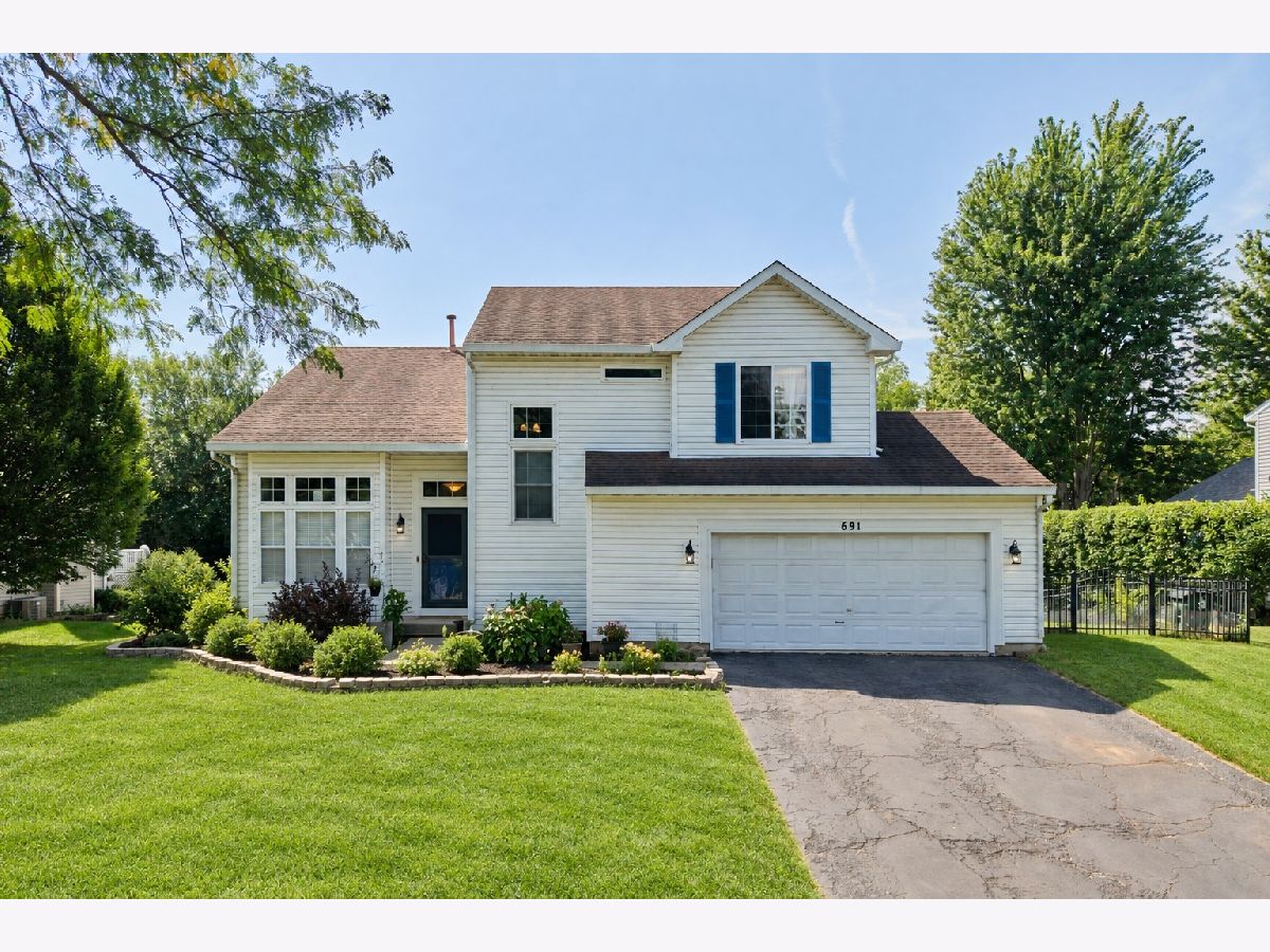  For Sale Batavia Illinois, 691 Thorsen Lane