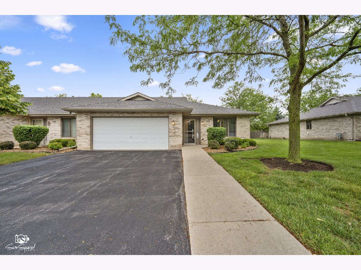  For Sale Joliet Illinois, 2417 Par Four Court