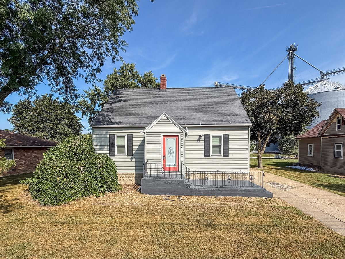  For Sale Cissna Park Illinois, 417 Garfield Avenue