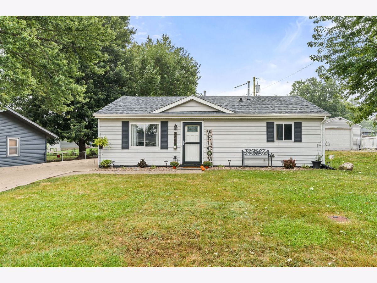 Homes For Sale Ridgeview Park Davenport Iowa, 2205 75th Place