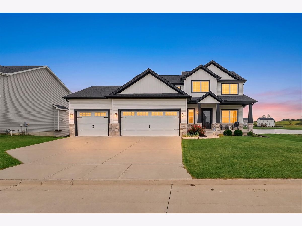  For Sale Mahomet Illinois, 1920 Roseland Drive