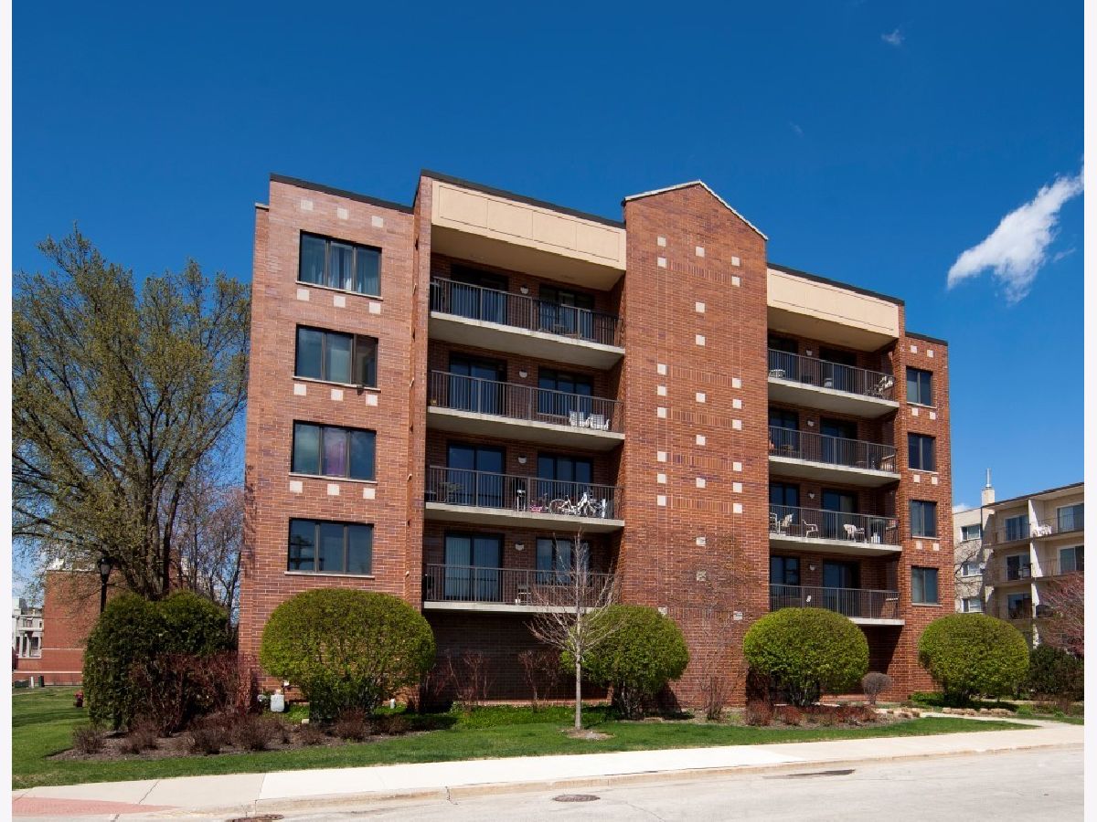  For Rent Morton Grove Illinois, 6340 Capulina