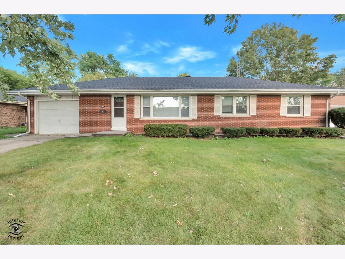  Rented Aurora Illinois, 644 Calumet