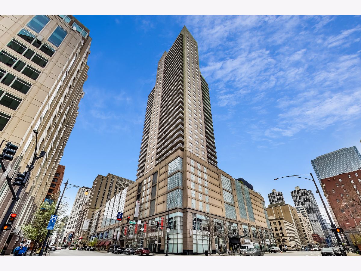  For Sale Chicago Illinois, 545 Dearborn Street