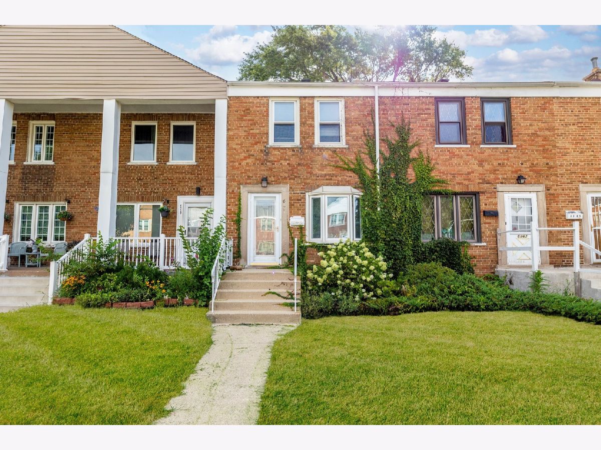  For Sale Chicago Illinois, 6361 Long Avenue