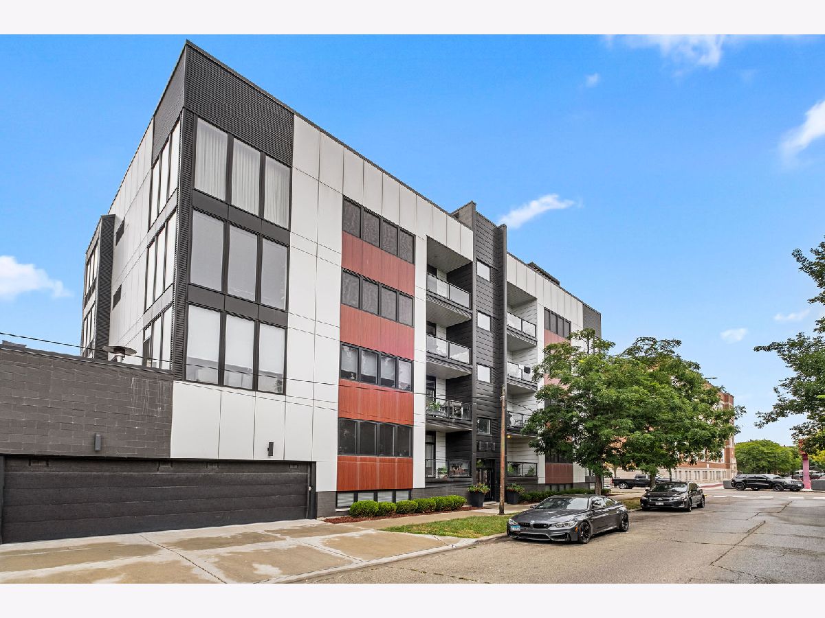  For Sale Chicago Illinois, 1300 Claremont Avenue