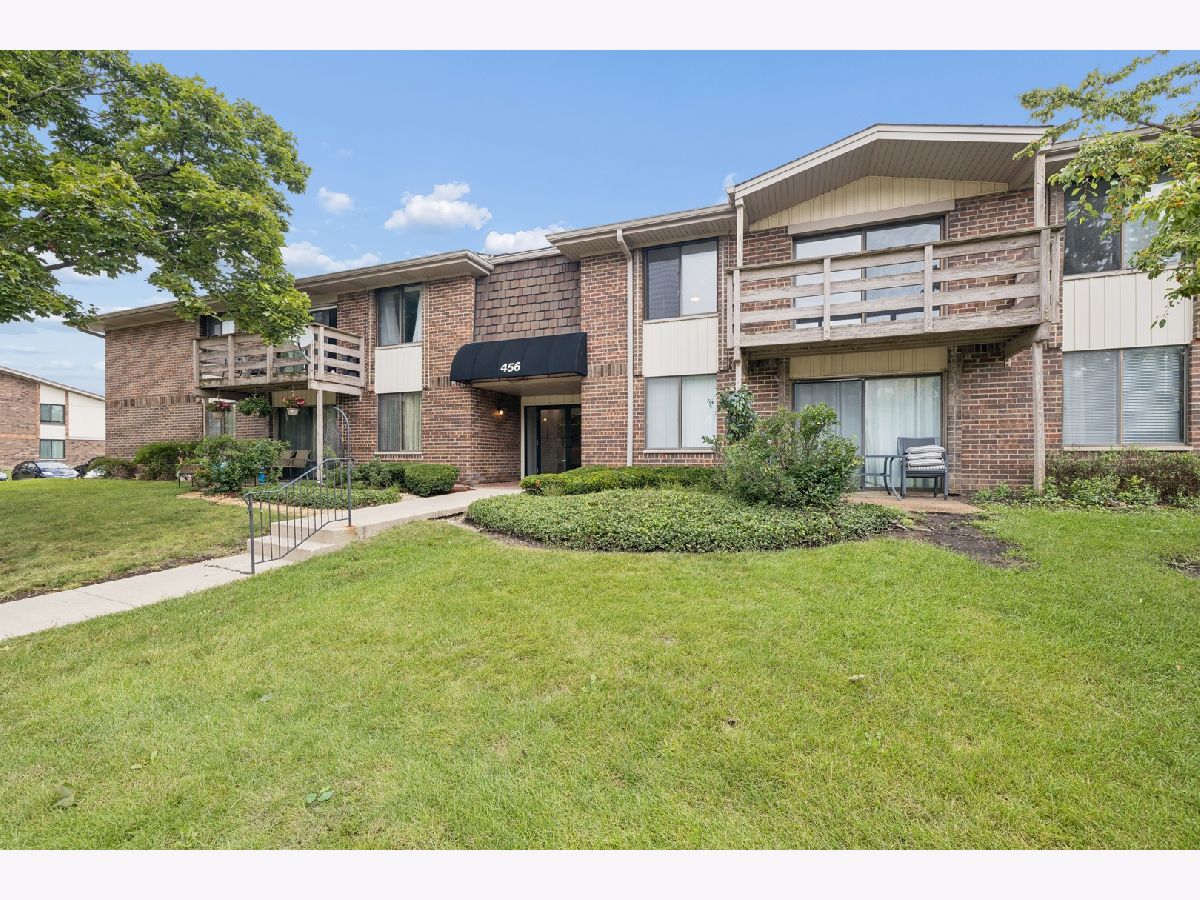  For Sale Glen Ellyn Illinois, 456 Raintree Court