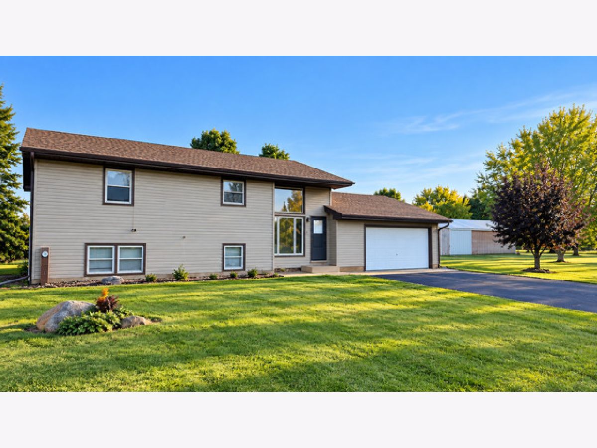  For Sale Leland Illinois, 2347 45th Road