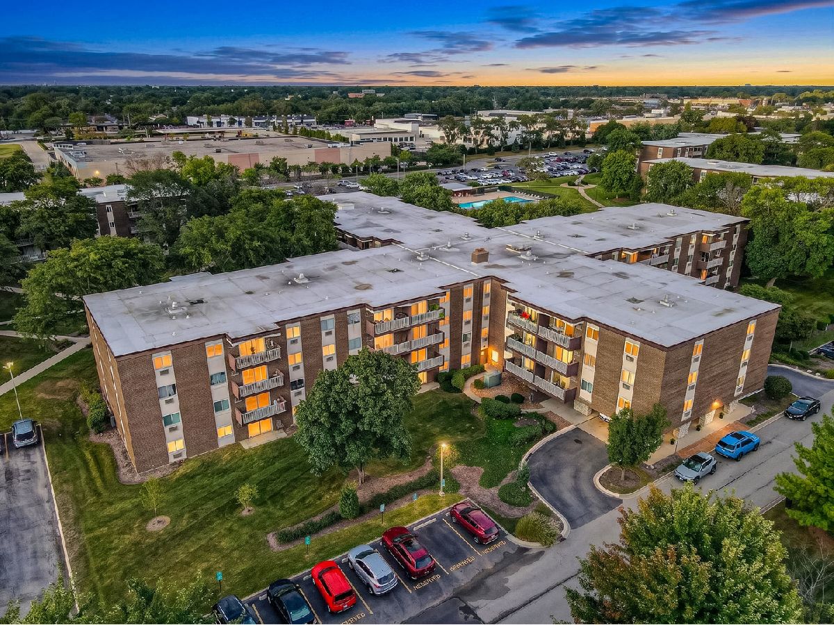  For Sale Lombard Illinois, 1311 Finley Road
