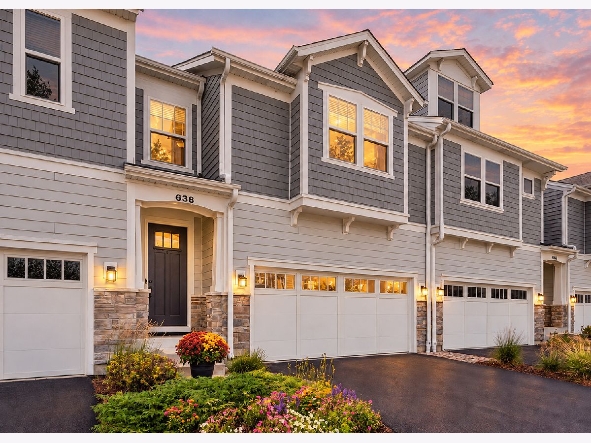 Condos & Townhomes For Sale Riverbank Crossing Geneva Illinois, 638 Riverbank Drive