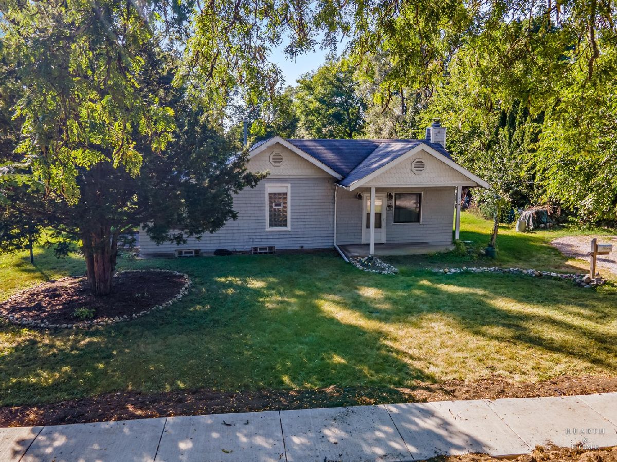  For Sale Fox River Grove Illinois, 800 River Road