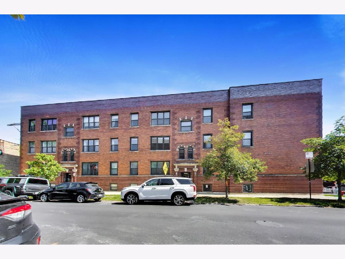  For Sale Chicago Illinois, 5605 Glenwood Avenue