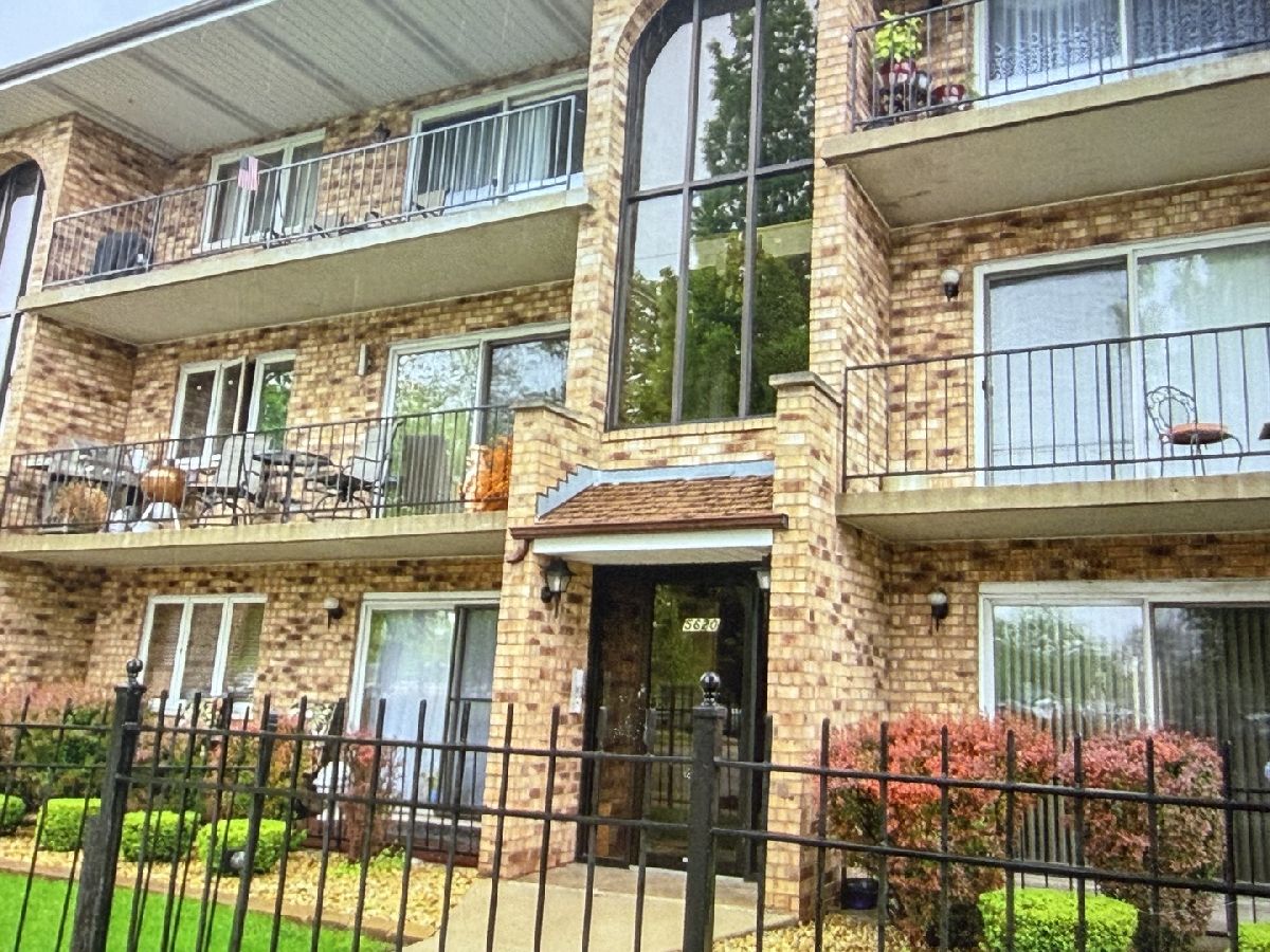  For Sale Chicago Illinois, 5620 Narragansett Avenue