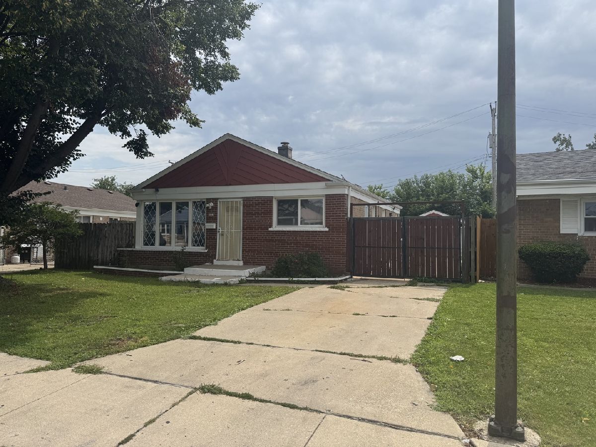  For Sale Chicago Illinois, 8027 Knox Avenue