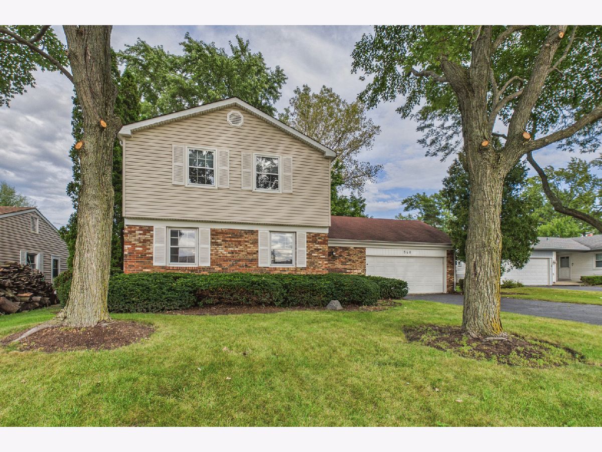 Homes For Sale Strathmore Buffalo Grove Illinois, 848 Clohesey Drive