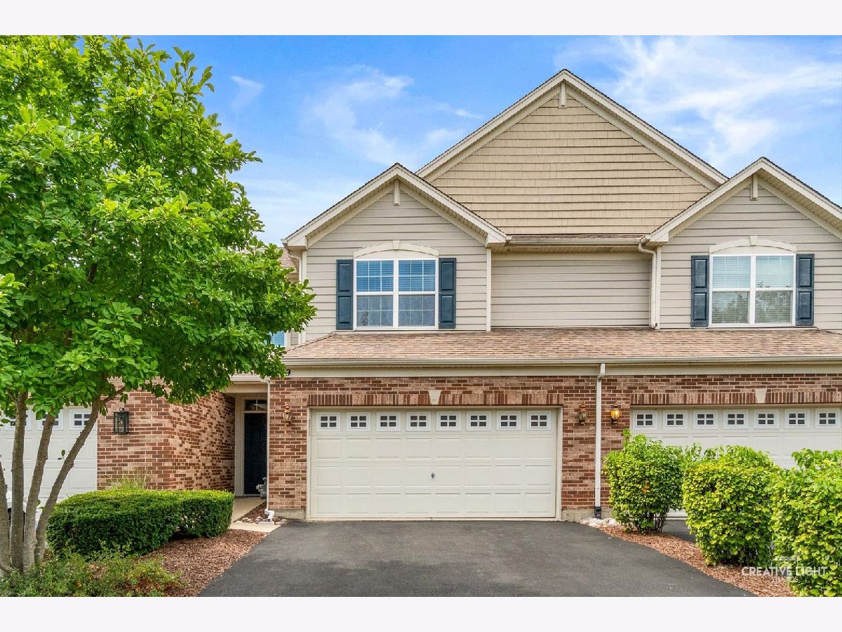  For Sale Bolingbrook Illinois, 1209 John Hancock Drive