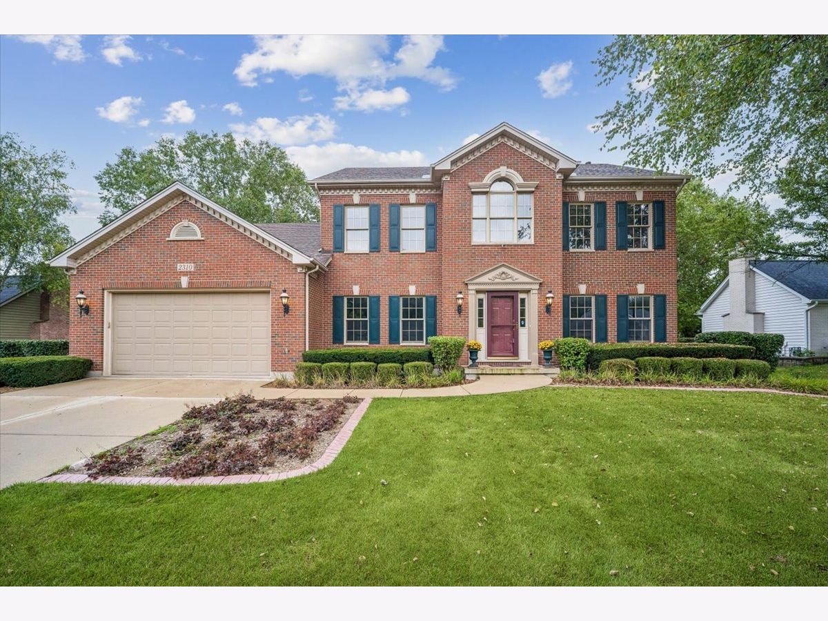  For Sale Batavia Illinois, 2310 Big Woods Drive