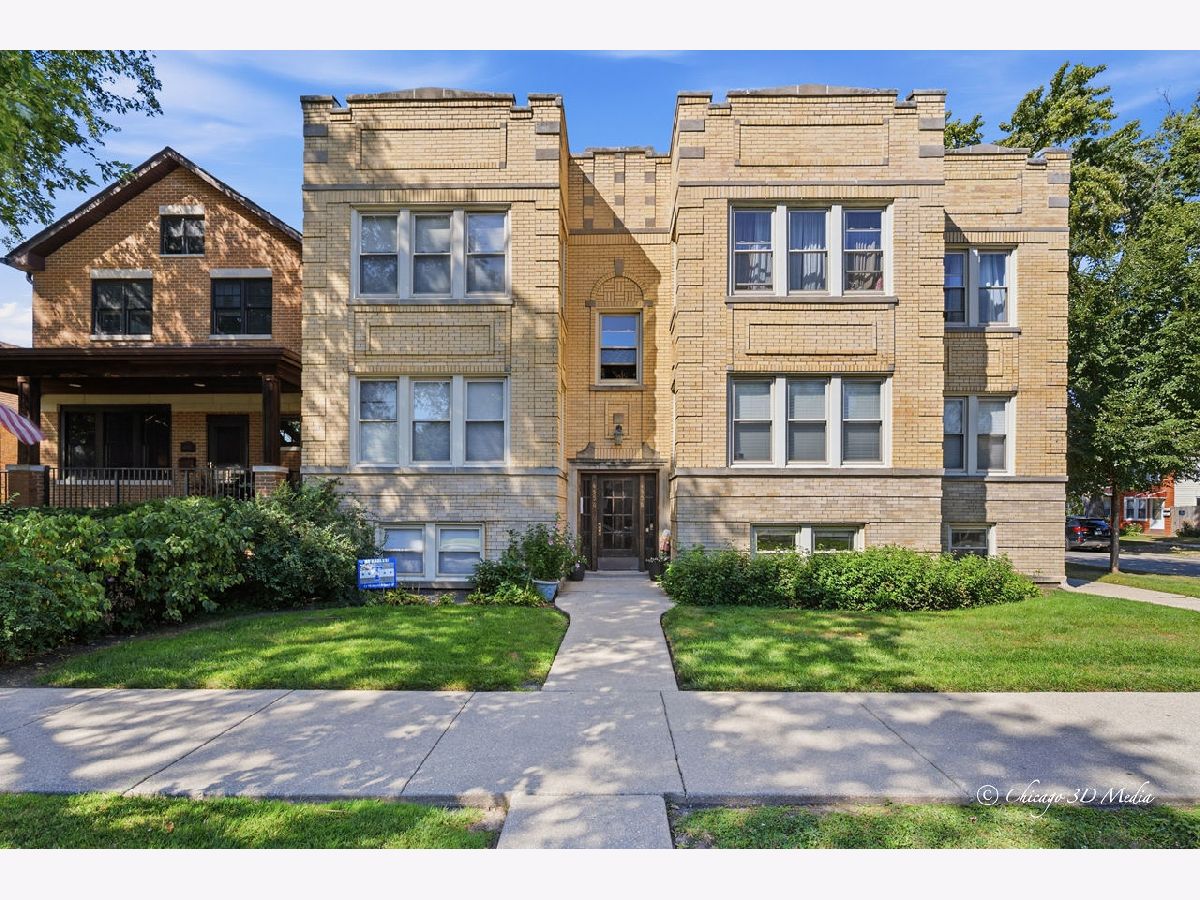  For Sale Chicago Illinois, 4558 Kostner Avenue