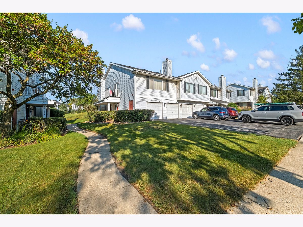  Rented Darien Illinois, 7918 Knottingham