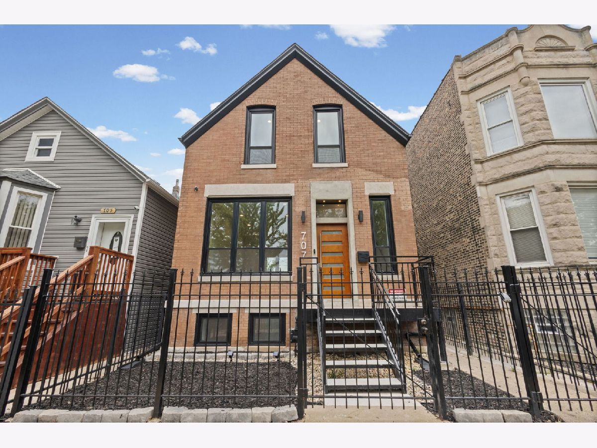  For Sale Chicago Illinois, 707 Tripp Avenue