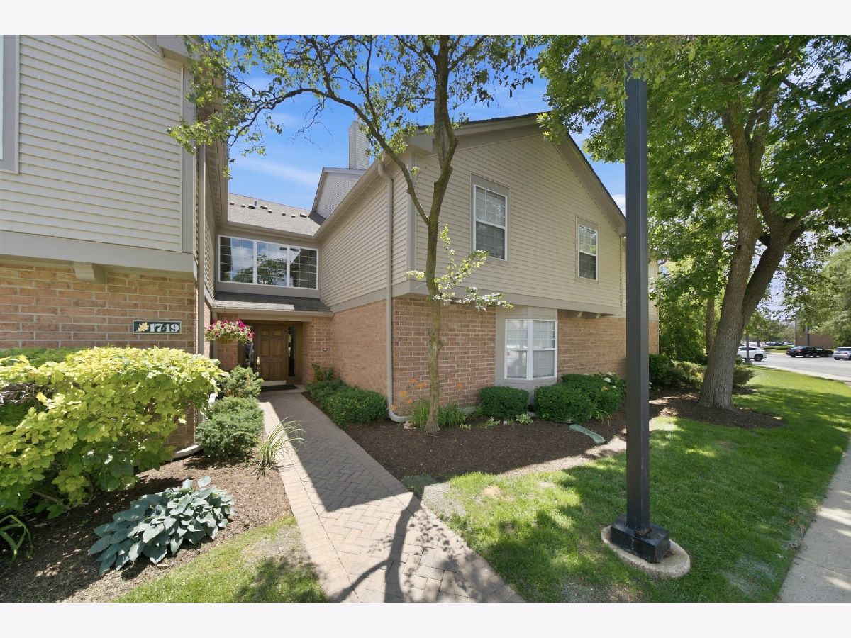  Rented Schaumburg Illinois, 1749 Eastwood