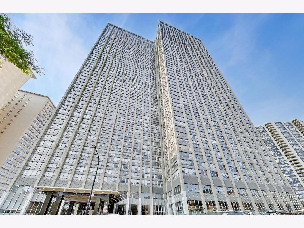  For Sale Chicago Illinois, 655 Irving Park Road