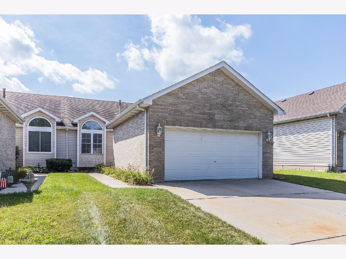 Condos & Townhomes For Sale River Glen Joliet Illinois, 4326 River Glen Drive