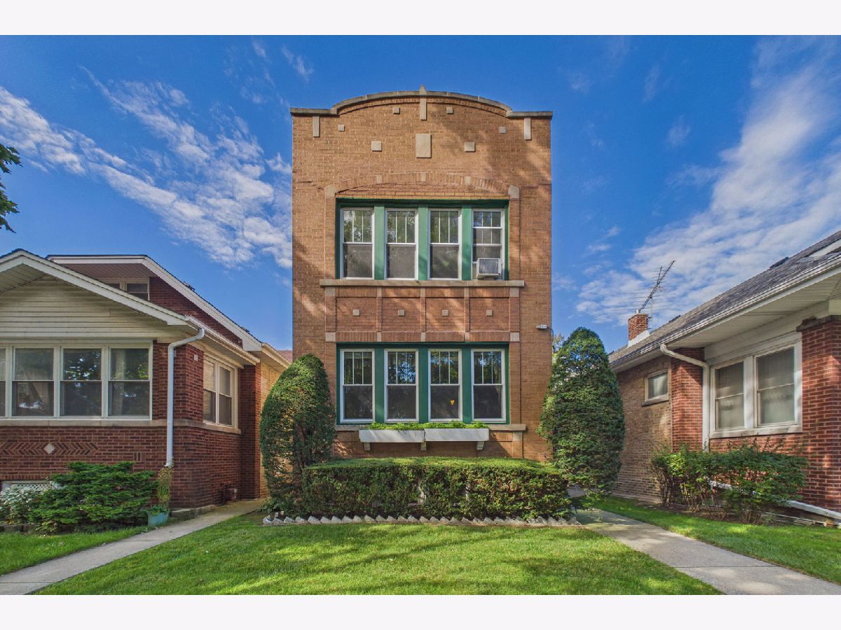  For Sale Chicago Illinois, 6554 Campbell Avenue
