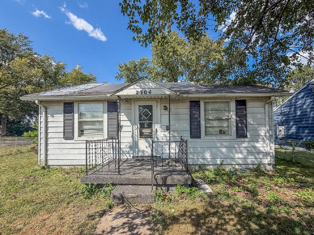  For Sale Decatur Illinois, 2304 Division Street
