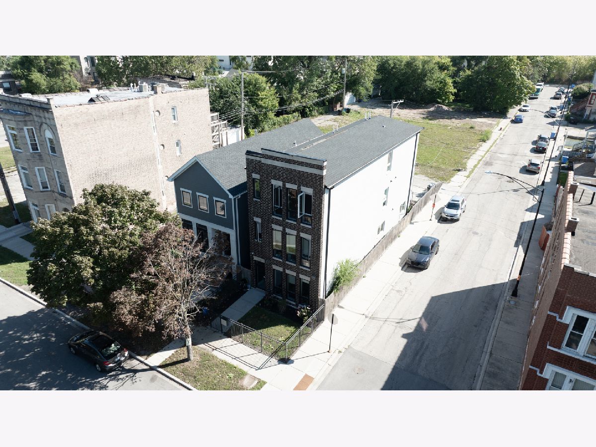  For Sale Chicago Illinois, 321 Washtenaw Avenue