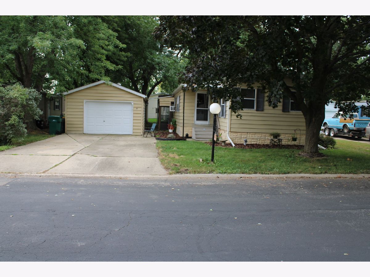  For Sale Sandwich Illinois, 92 Oak Avenue