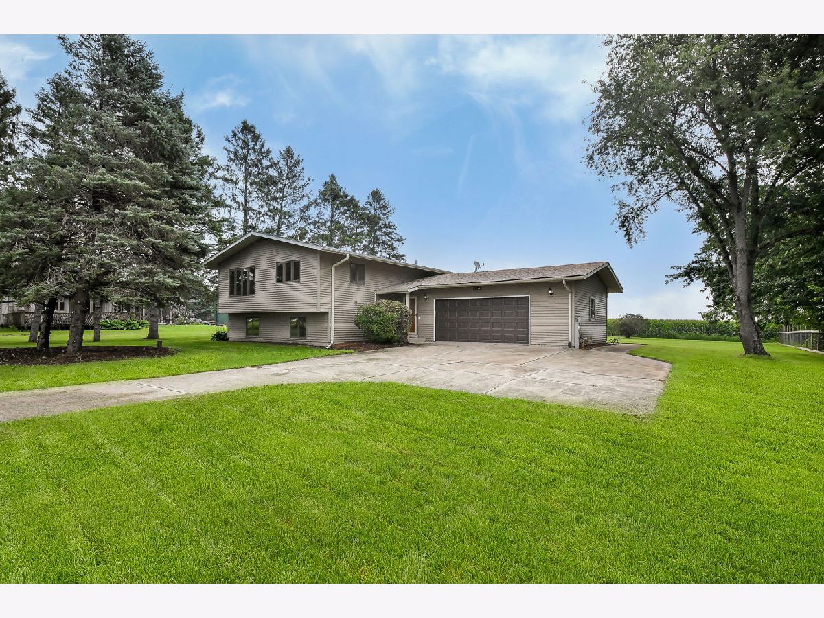  For Sale Sugar Grove Illinois, 2S557 Bliss Road