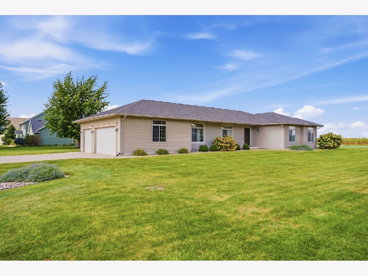  For Sale Milan Illinois, 12704 25th Street Court