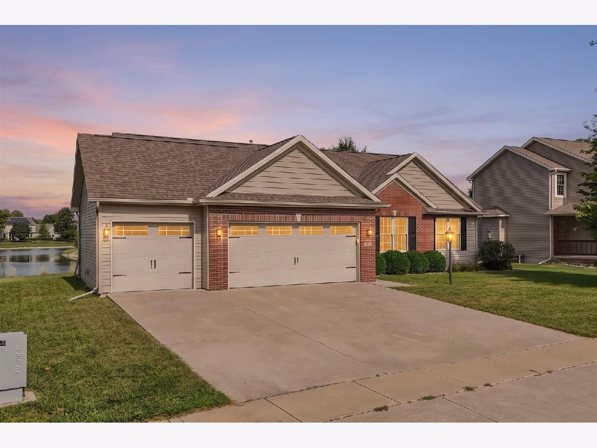  For Sale Mahomet Illinois, 1813 Deer Run Drive