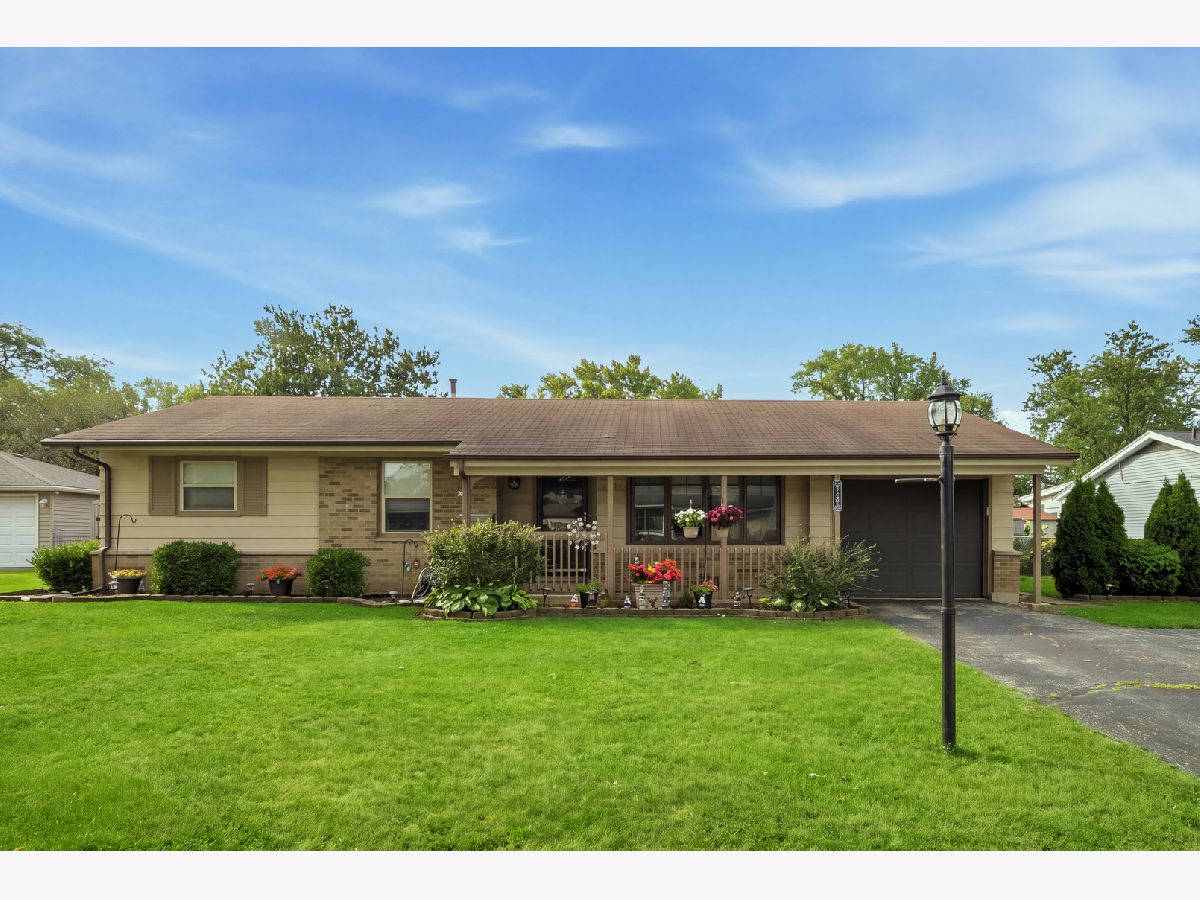  For Sale Elk Grove Village Illinois, 1231 Springdale Lane