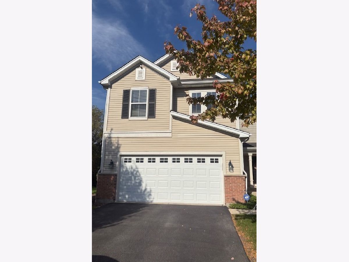  For Rent Crystal Lake Illinois, 1473 Yosemite
