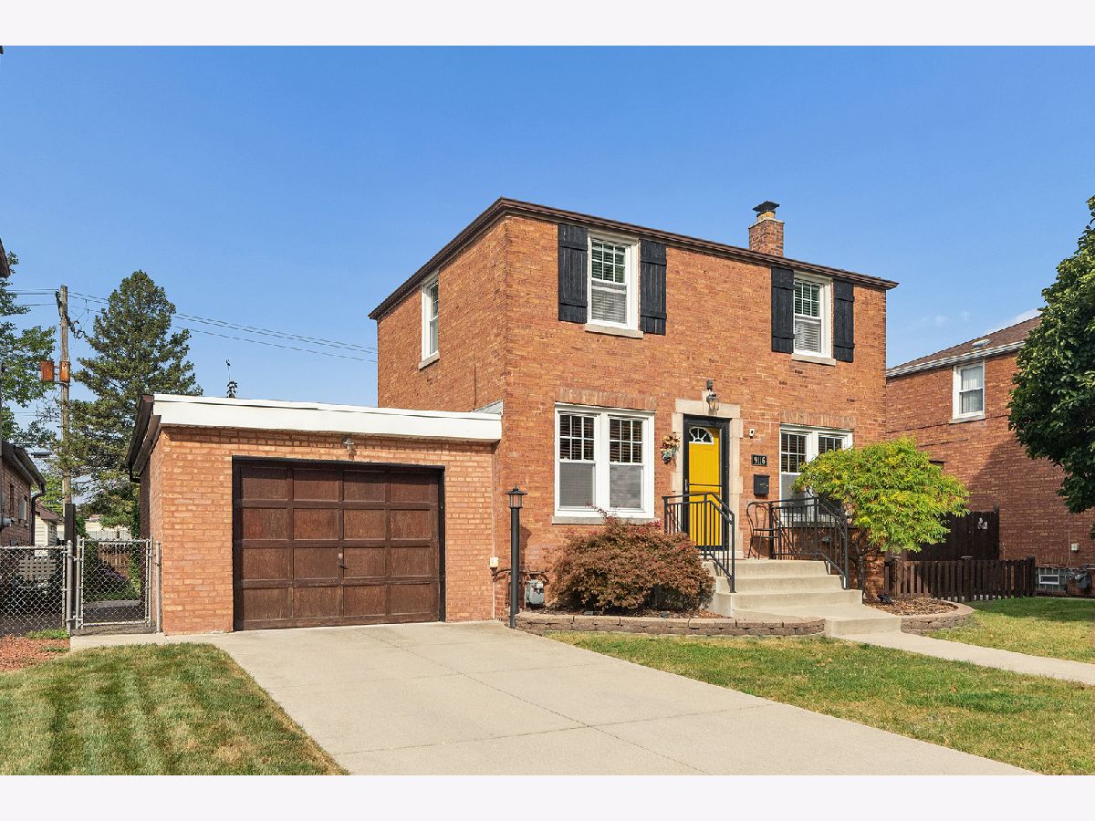  For Sale Evergreen Park Illinois, 9116 Troy Avenue