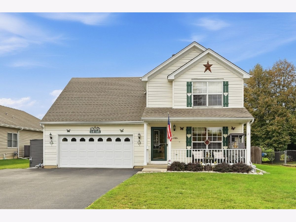  For Sale Lake Holiday Illinois, 1416 Sandwich Drive