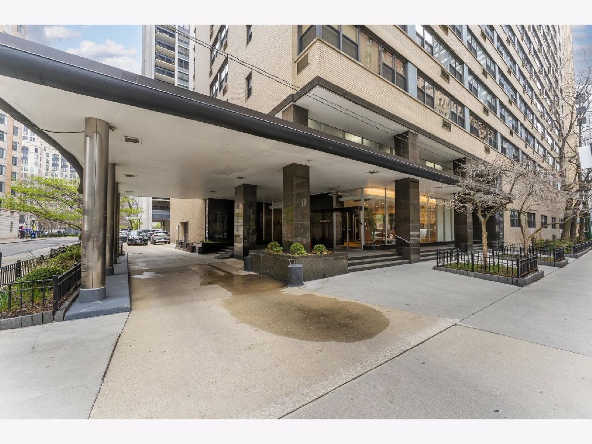  Sold Chicago Illinois, 850 Dewitt