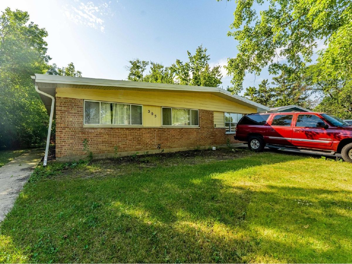  For Sale Park Forest Illinois, 305 Somonauk Street